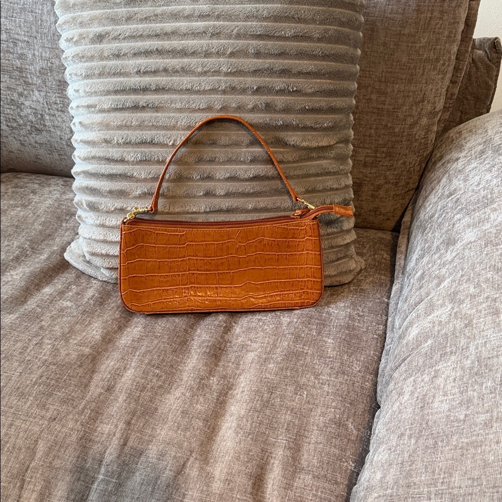 Gianni Bernini Elegant Tan Croc-Embossed Handbag